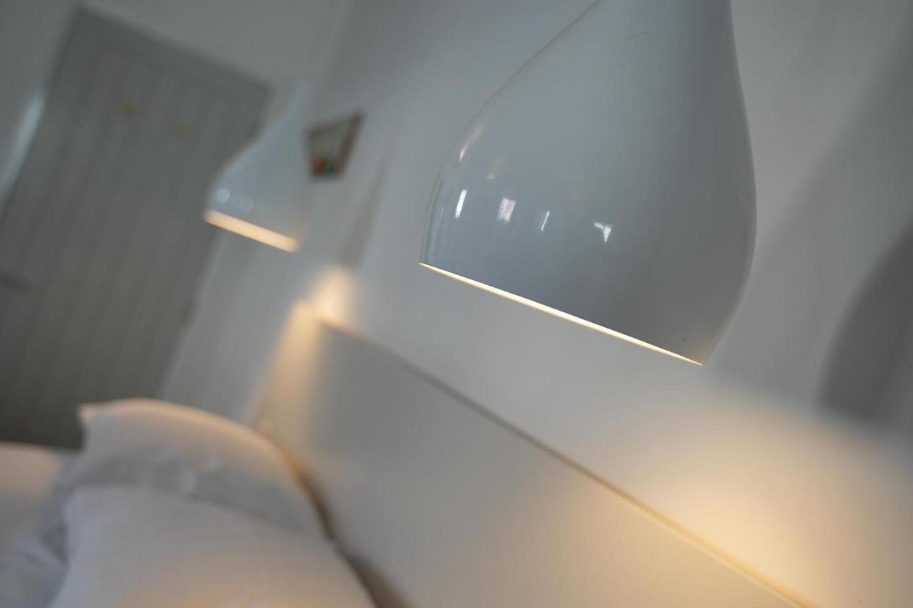 Gorgeous Comfortable Apartment On The High Street Merthyr Tydfil Zewnętrze zdjęcie