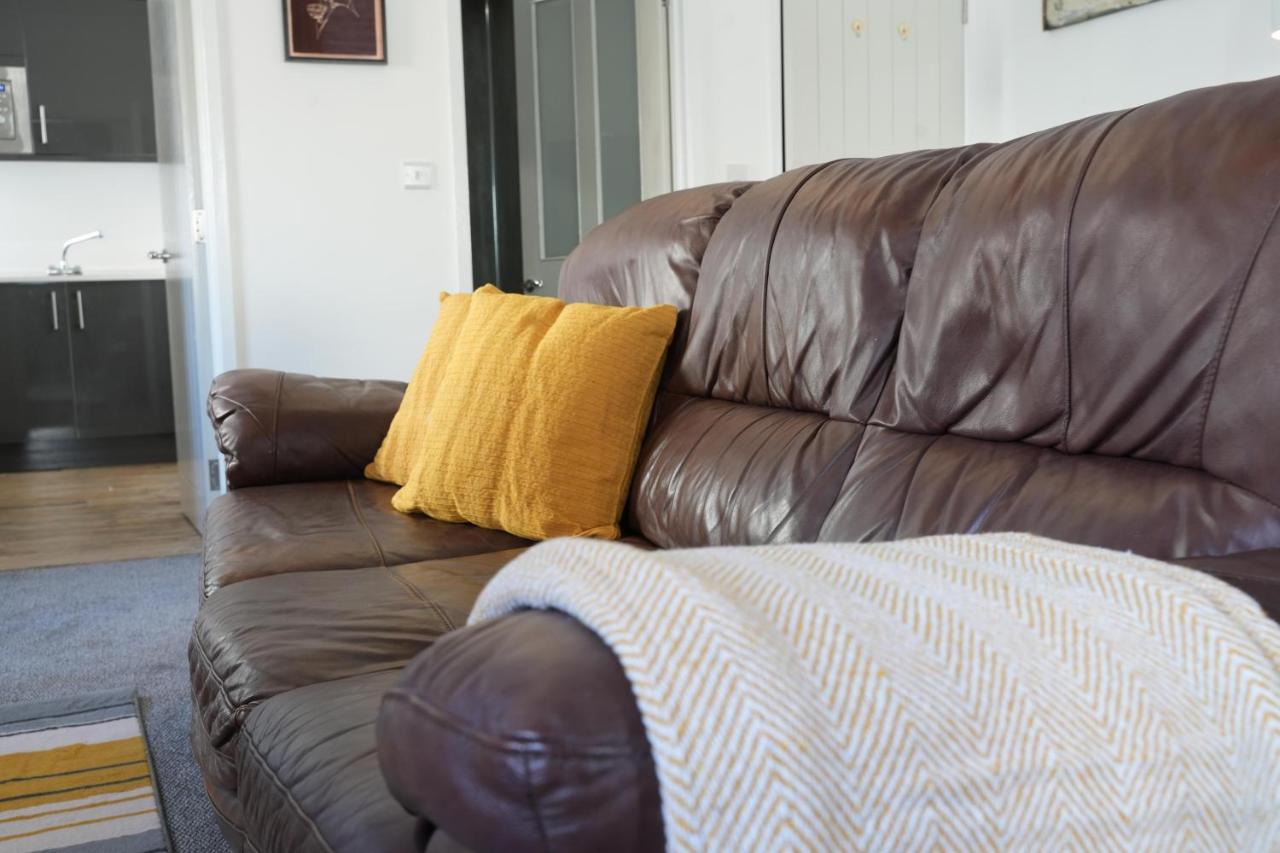 Gorgeous Comfortable Apartment On The High Street Merthyr Tydfil Zewnętrze zdjęcie